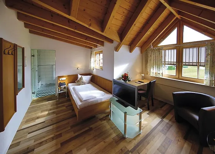 Wo Der Hahn Kraeht Hotel